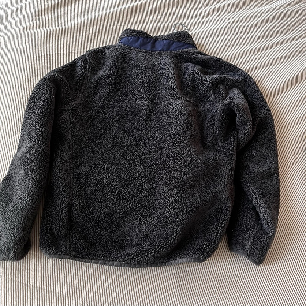 Gray Fleece Pullover with Navy Accents - Picture 4 of 4